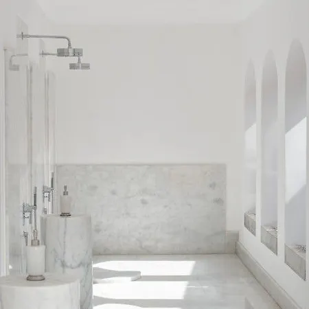 Amanruya Hotel 4*